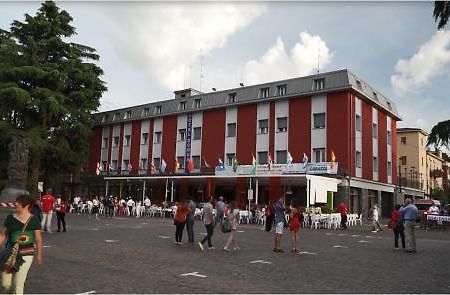 Hotel Domus Maranello Exteriör bild
